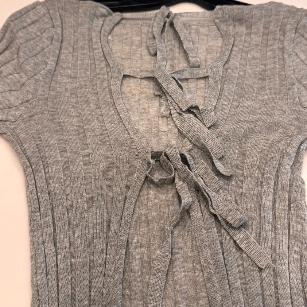 Free People Women’s Open Back Tie Gray Sweater Ribbed Knit Size M